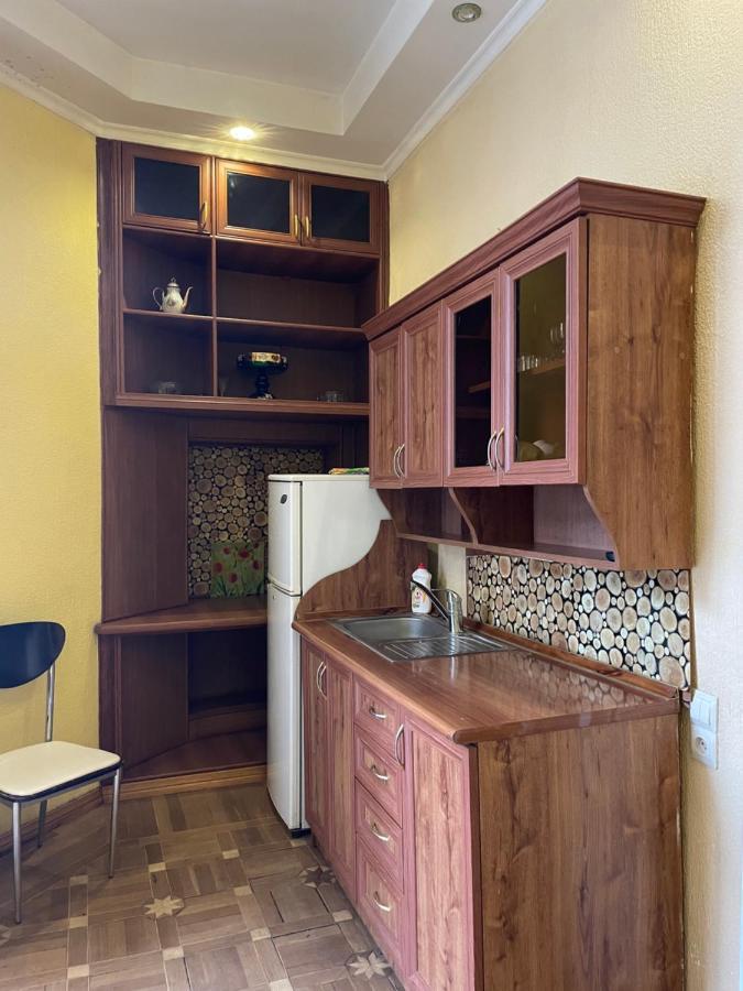 Cozy Apartment On Republic Square Yerevan Exterior photo